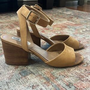Steve Madden sandal